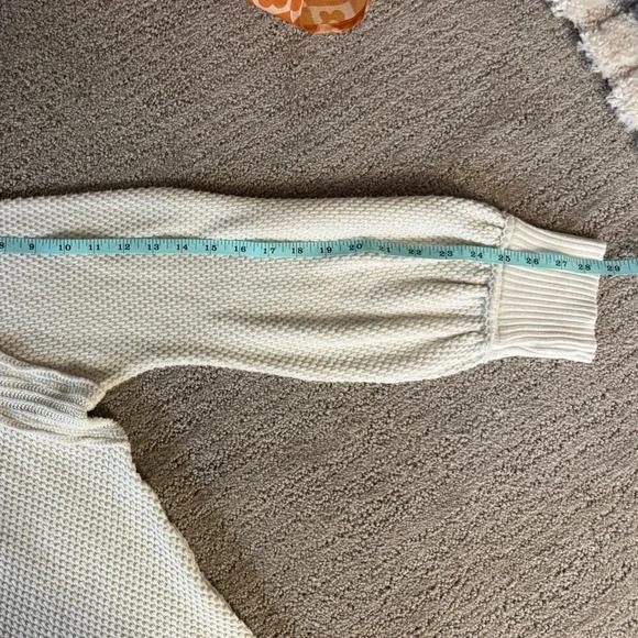 We the Free She’s a Keeper Off White/Ivory Tunic - Picture 9 of 9